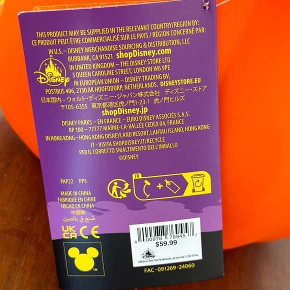 2024 Disney’s Mickey Mouse Light-Up Halloween Jack-o-Lantern - Picture 9 of 10